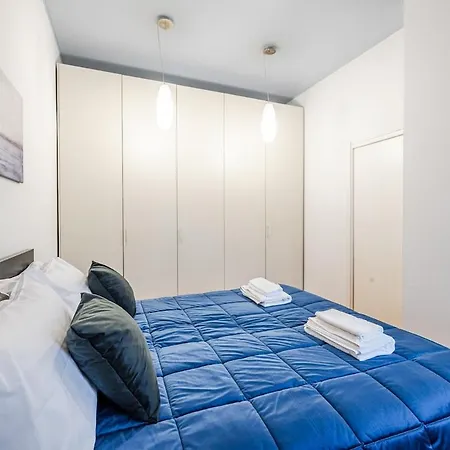 Centro Duomo-wifi-metro Apartment