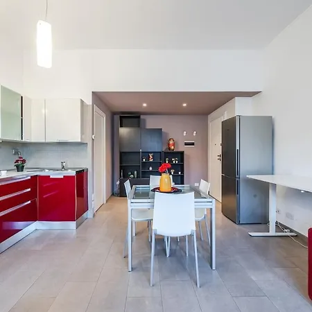 Centro Duomo-wifi-metro Apartment *